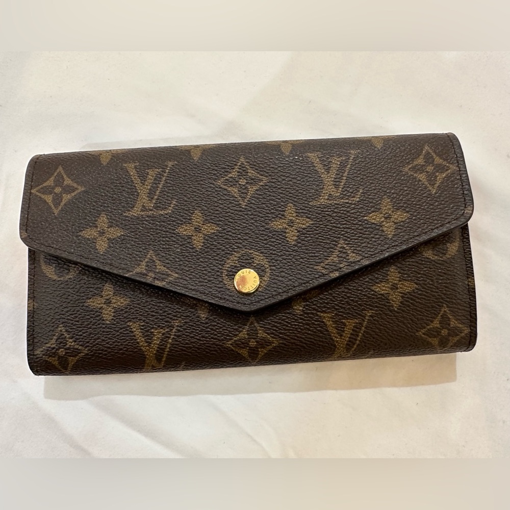 Louis Vuitton Sarah Wallet with Red Interior